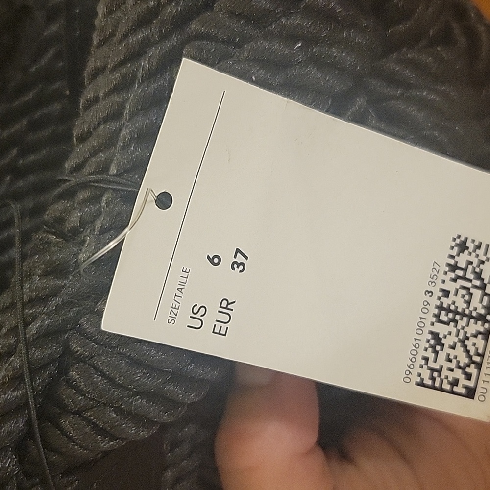 H&M sandals - Picture 3 of 3